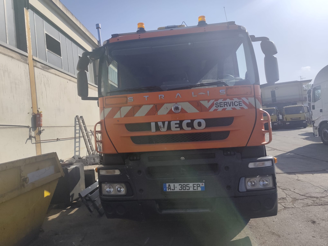 IVECO STRALIS 190S31 - Crane truck: picture 2 IVECO STRALIS 190S31 - Crane truck: picture 2