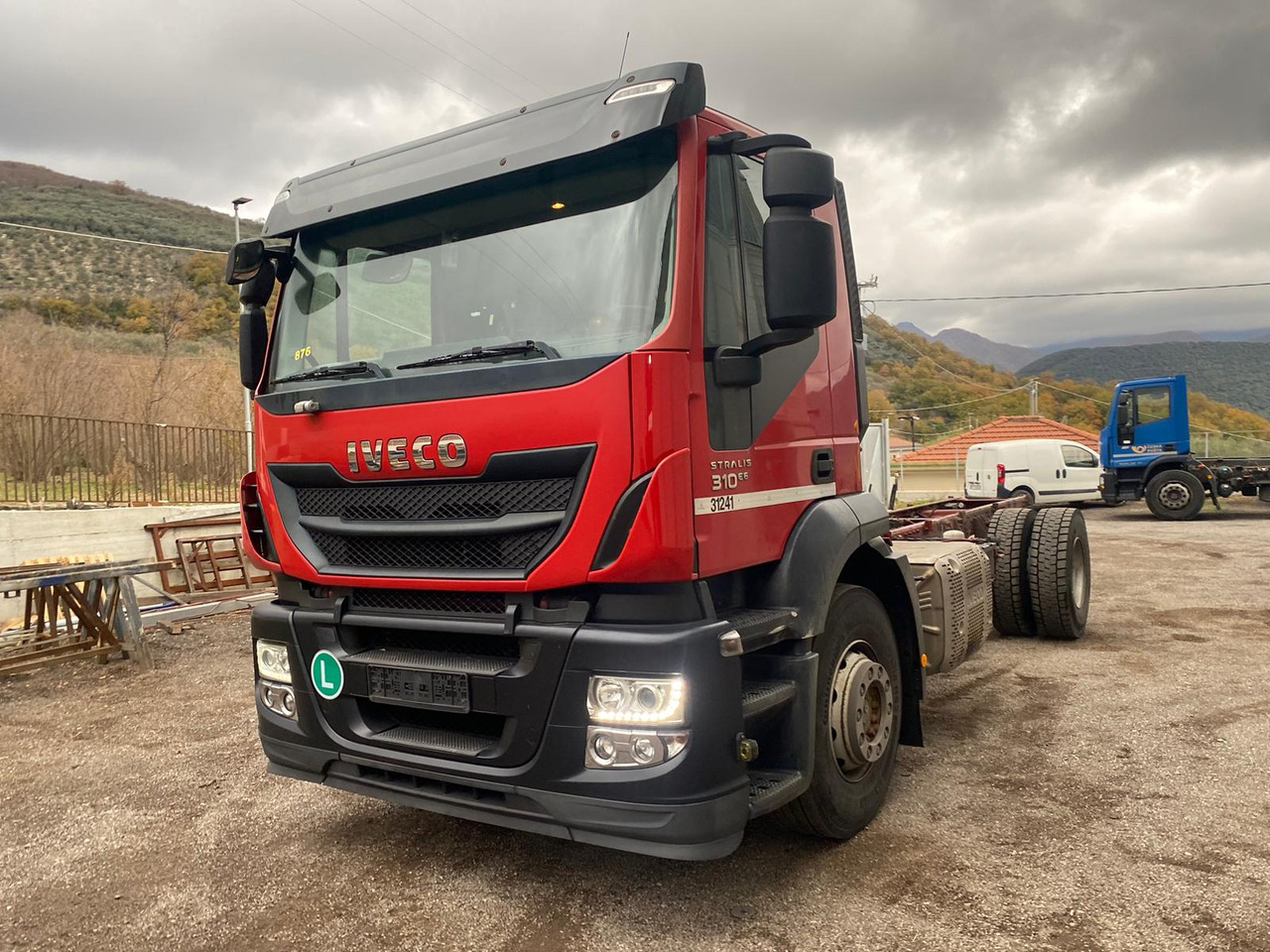 IVECO STRALIS 190S31 - Cab chassis truck: picture 4 IVECO STRALIS 190S31 - Cab chassis truck: picture 4