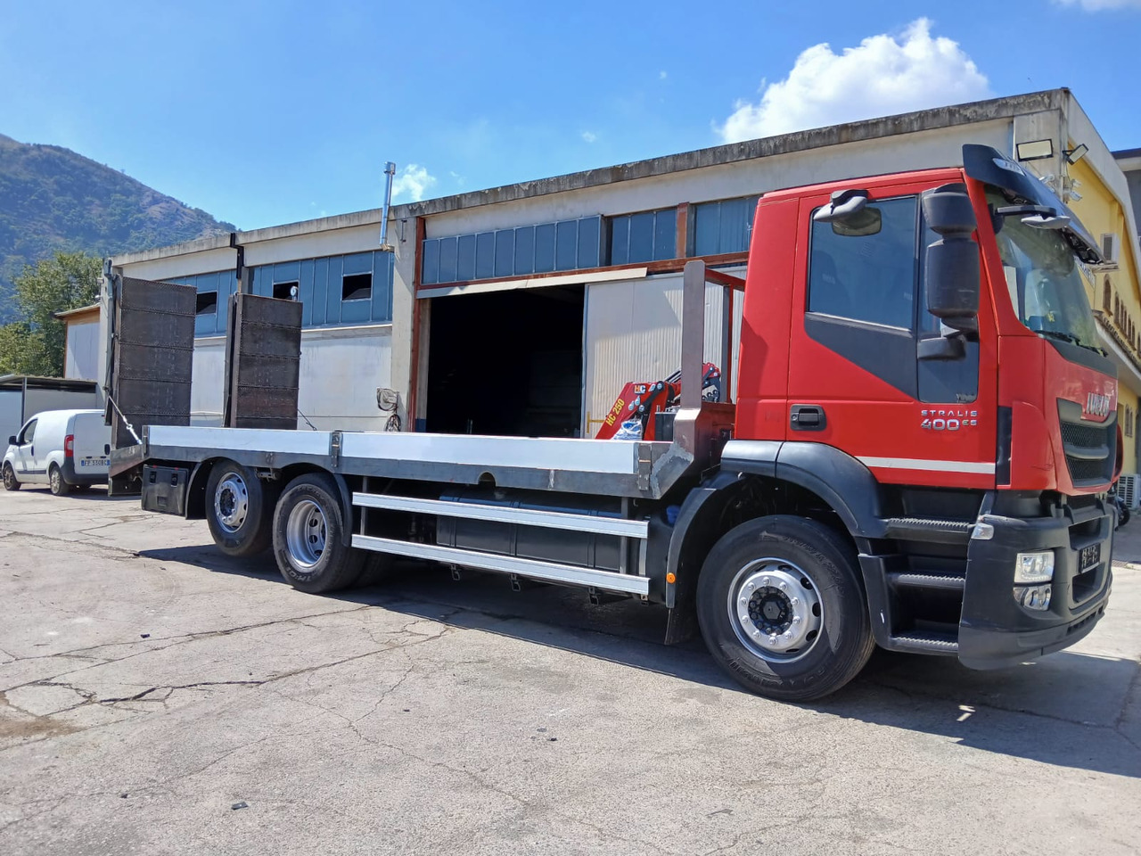 Leasing of IVECO STRALIS 260S40 IVECO STRALIS 260S40: picture 10 Leasing of IVECO STRALIS 260S40 IVECO STRALIS 260S40: picture 10