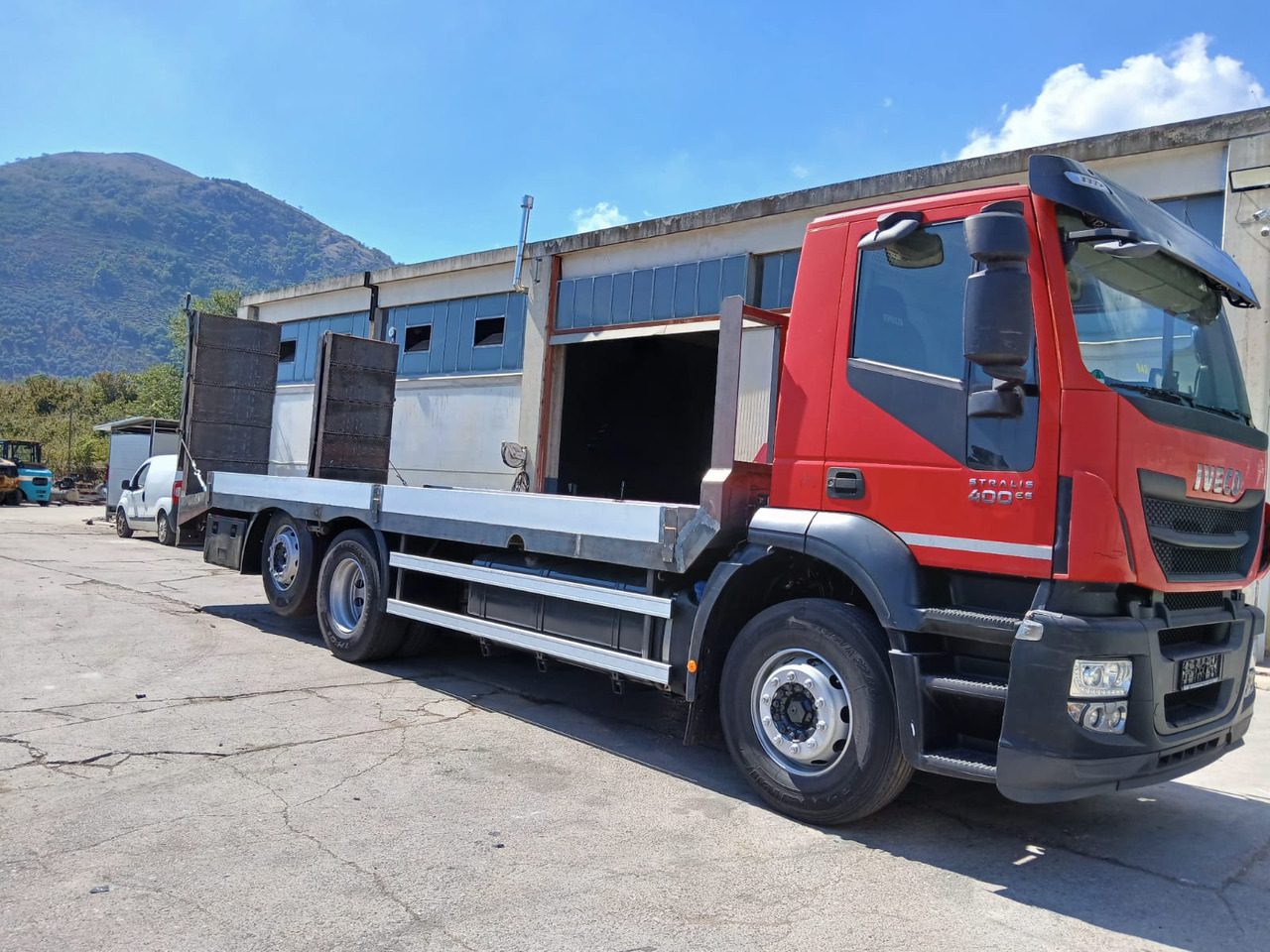 Leasing of IVECO STRALIS 260S40 IVECO STRALIS 260S40: picture 8 Leasing of IVECO STRALIS 260S40 IVECO STRALIS 260S40: picture 8