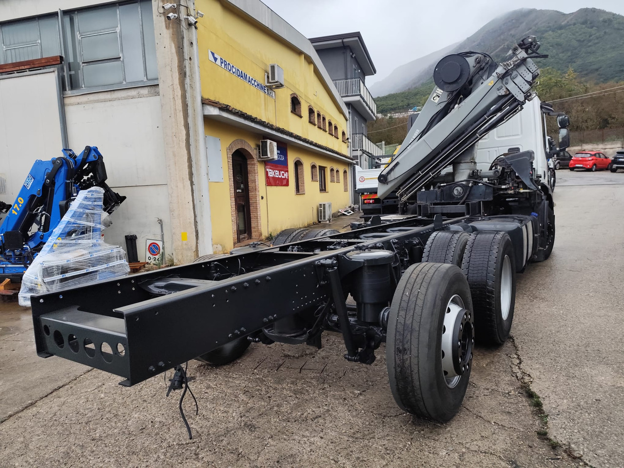 Crane truck IVECO STRALIS AD 260S31 XP: picture 22