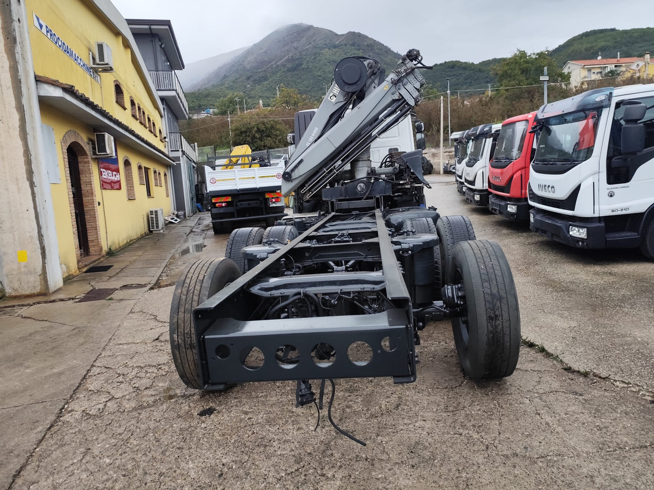 Crane truck IVECO STRALIS AD 260S31 XP: picture 18