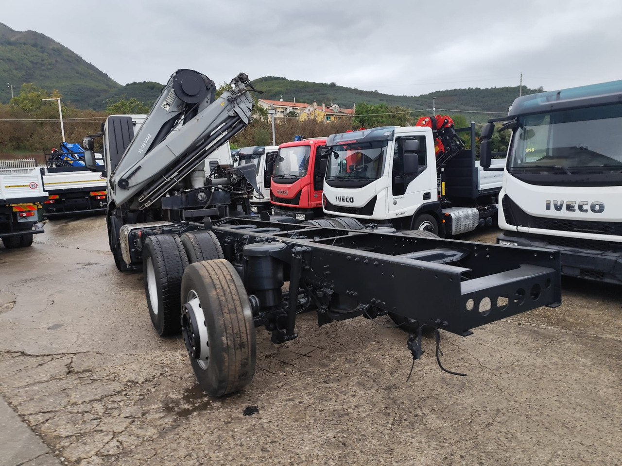 Crane truck IVECO STRALIS AD 260S31 XP: picture 19