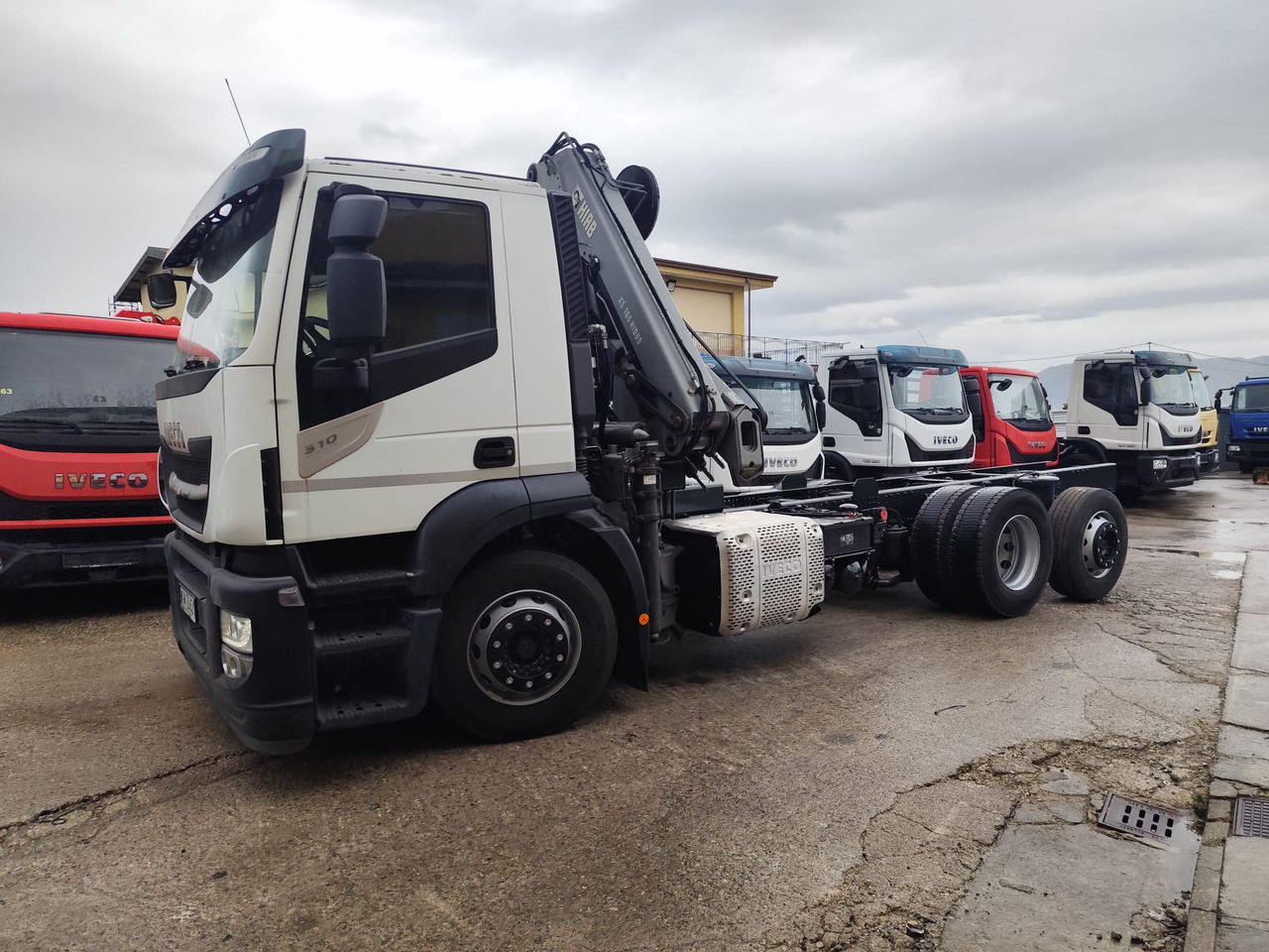 Crane truck IVECO STRALIS AD 260S31 XP: picture 35