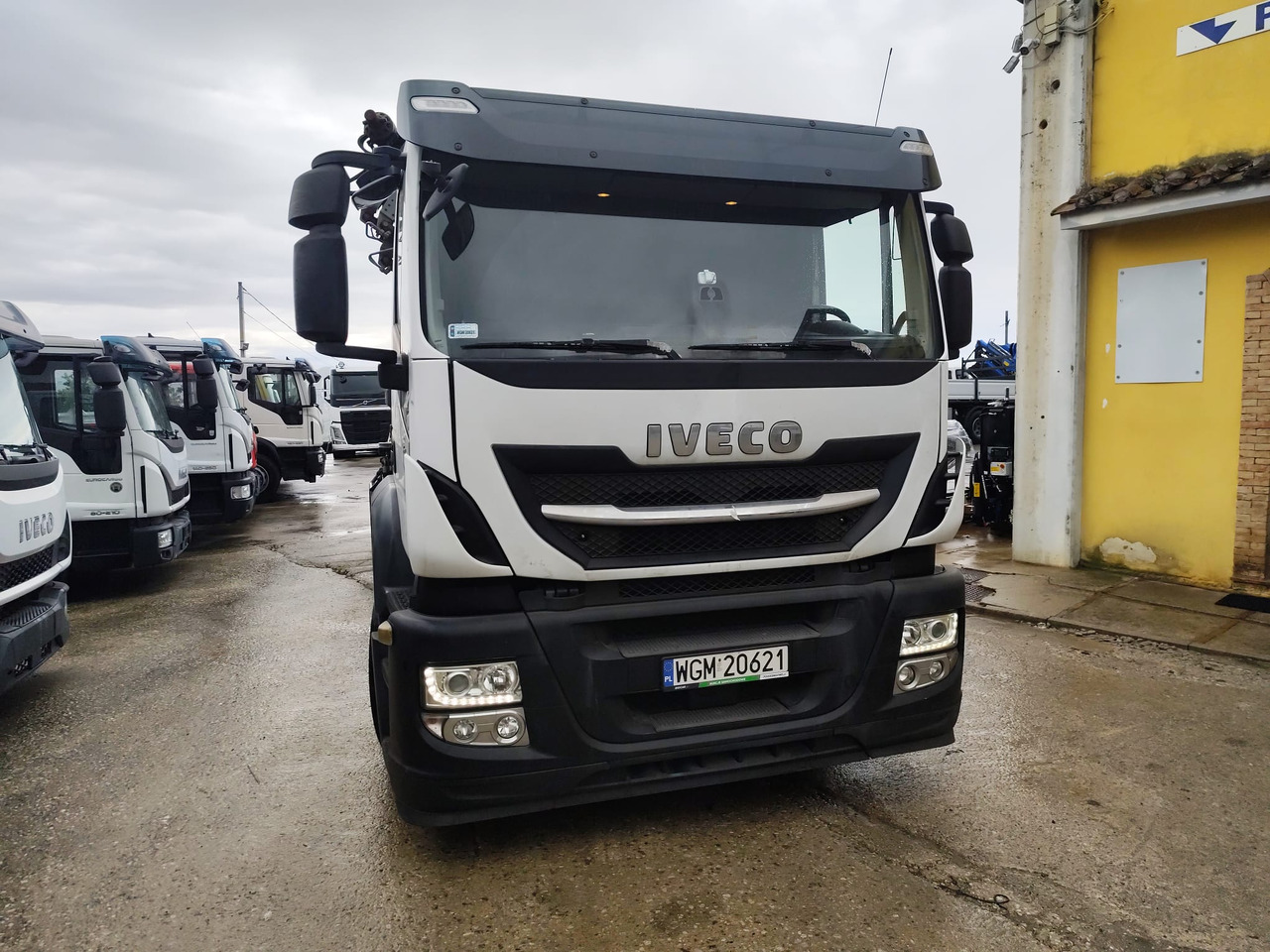 Crane truck IVECO STRALIS AD 260S31 XP: picture 31