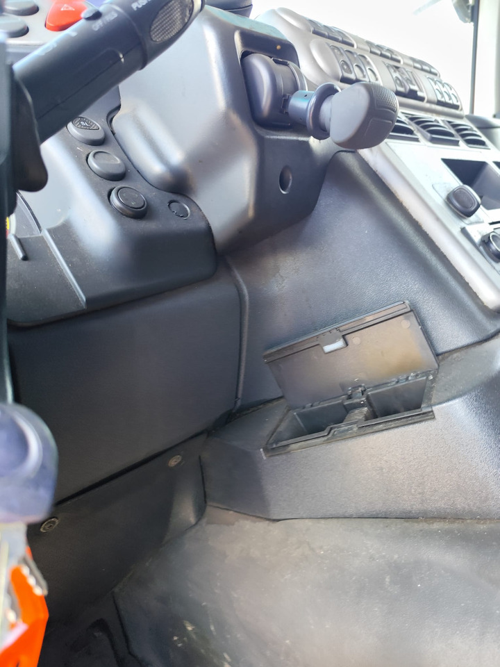 IVECO STRALIS CUBE 260S31 - Dropside/ Flatbed truck: picture 3 IVECO STRALIS CUBE 260S31 - Dropside/ Flatbed truck: picture 3