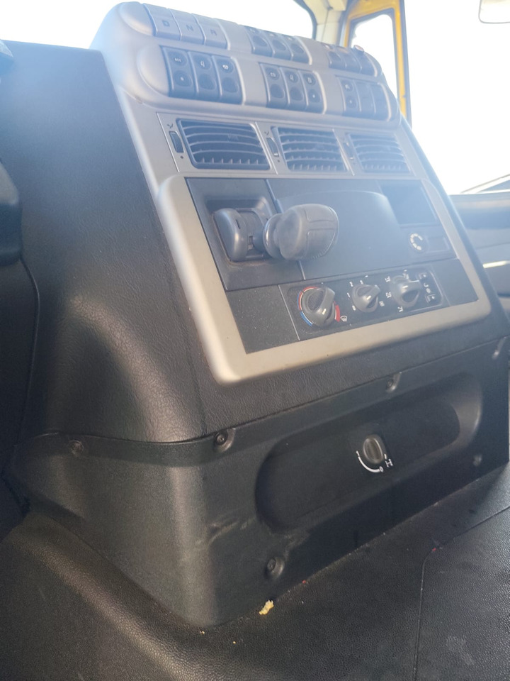 IVECO STRALIS CUBE AD260S42 - Dropside/ Flatbed truck: picture 4 IVECO STRALIS CUBE AD260S42 - Dropside/ Flatbed truck: picture 4