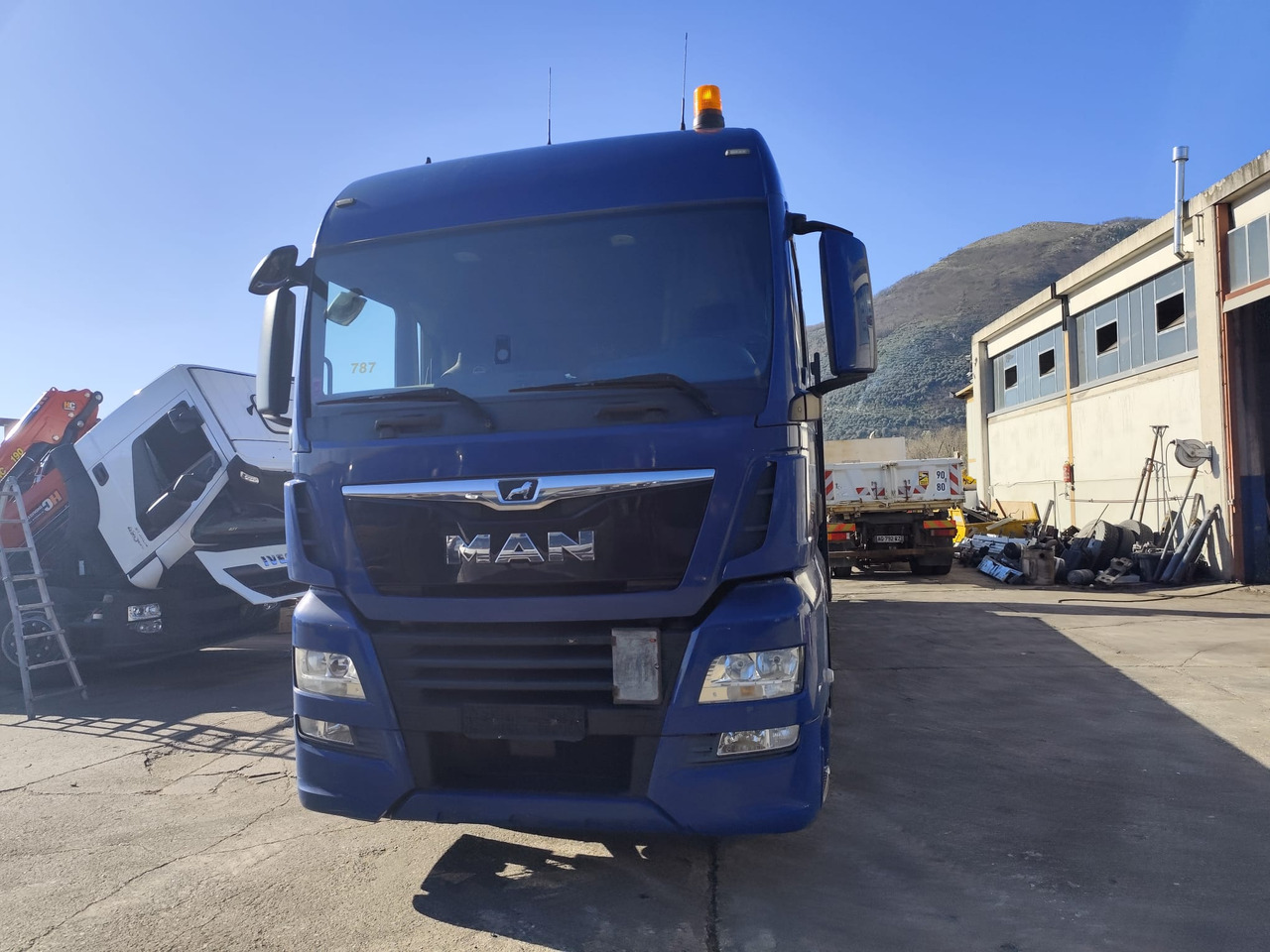 Dropside/ Flatbed truck MAN TGX 26.420: picture 23