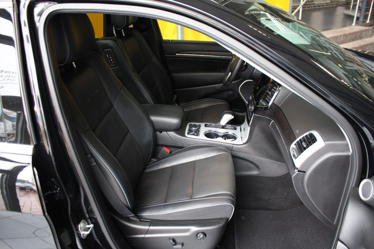 Jeep Grand Cherokee 3.0 CRD Summit H&K Pano DVD ACC - SUV: picture 5 Jeep Grand Cherokee 3.0 CRD Summit H&K Pano DVD ACC - SUV: picture 5