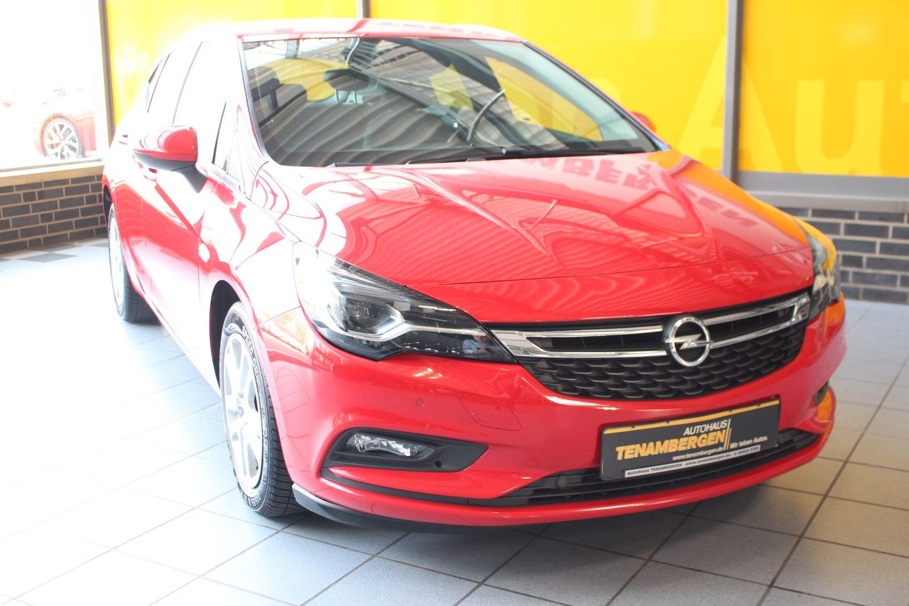 Opel Astra K Lim. Innovation Navi Voll-LED Kamera - Saloon car: picture 2 Opel Astra K Lim. Innovation Navi Voll-LED Kamera - Saloon car: picture 2