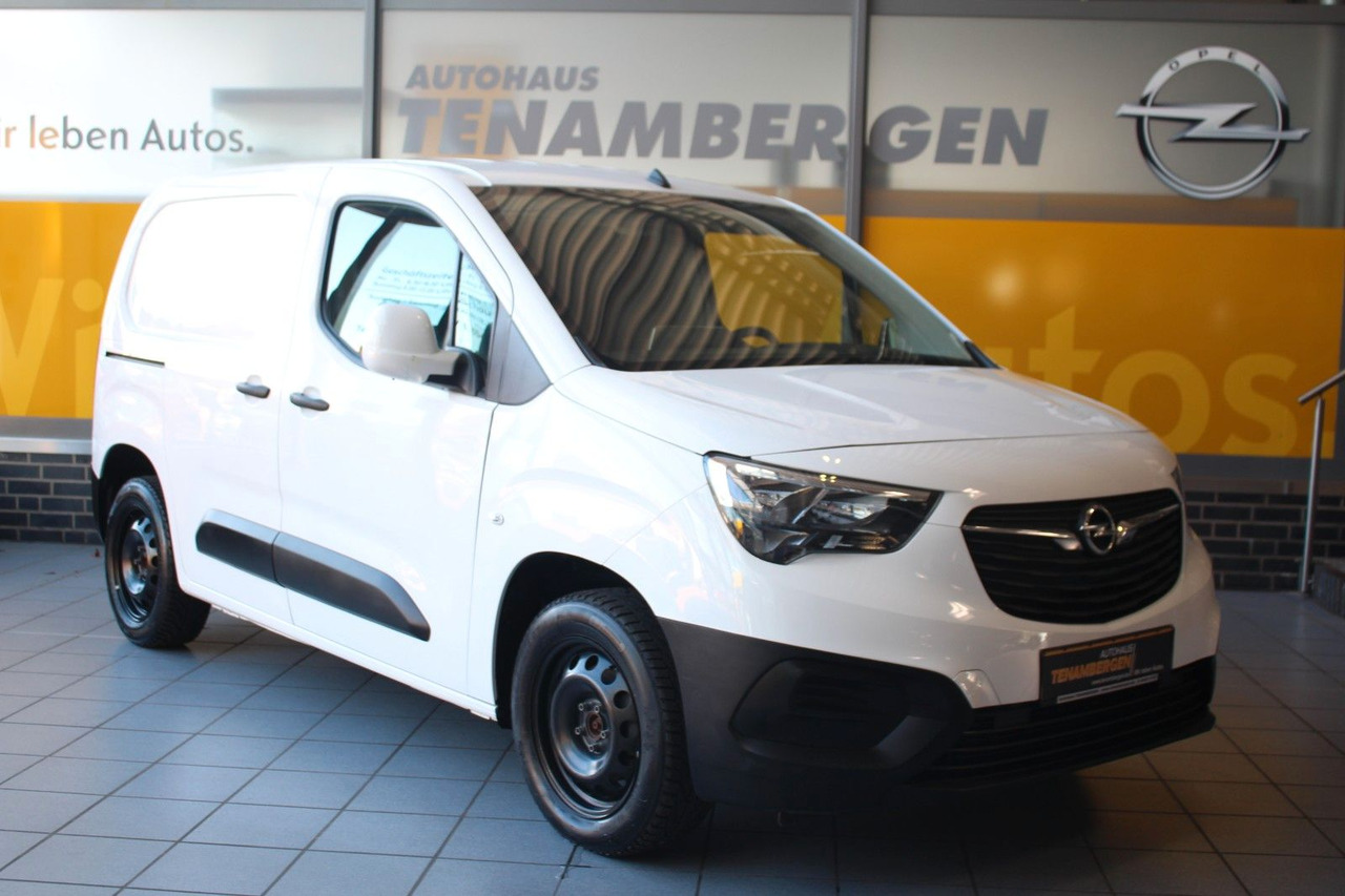 Opel Combo E Cargo Edition Klima PDC Bluetooth AHK - Small van: picture 1 Opel Combo E Cargo Edition Klima PDC Bluetooth AHK - Small van: picture 1