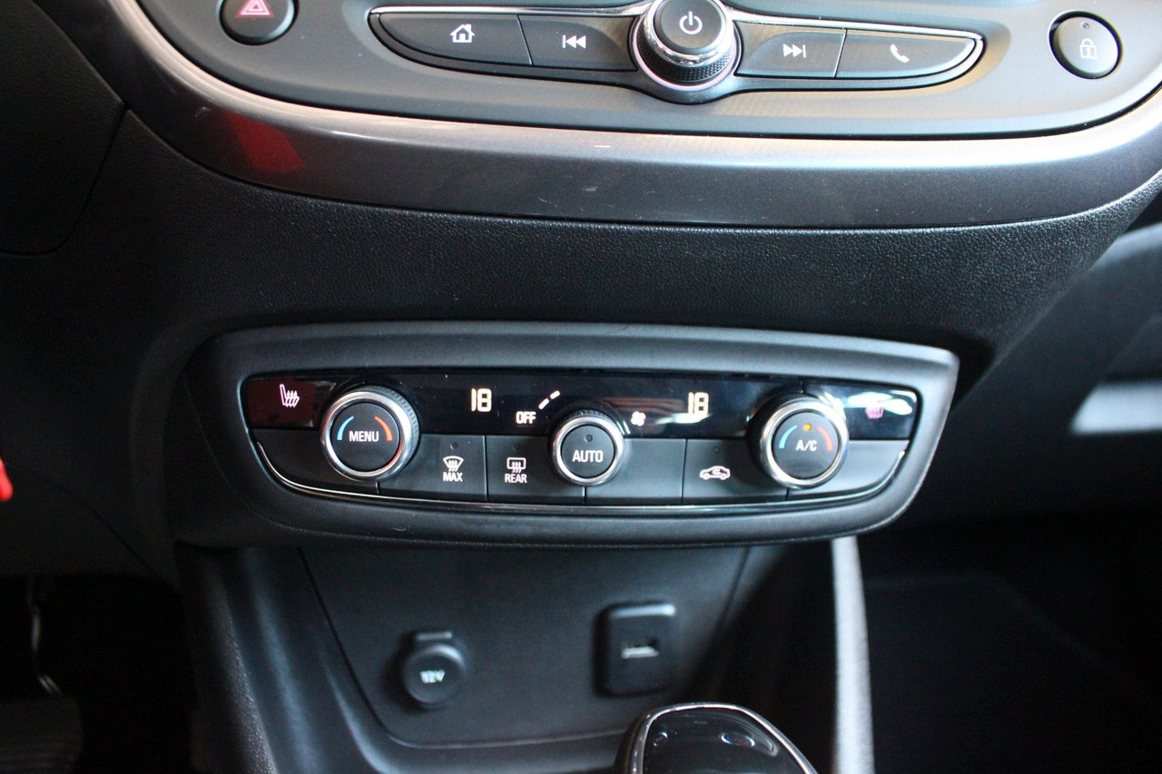 Saloon car Opel Crossland (X) Innovation AT-6 Sitz- & Lenkradhzg: picture 16