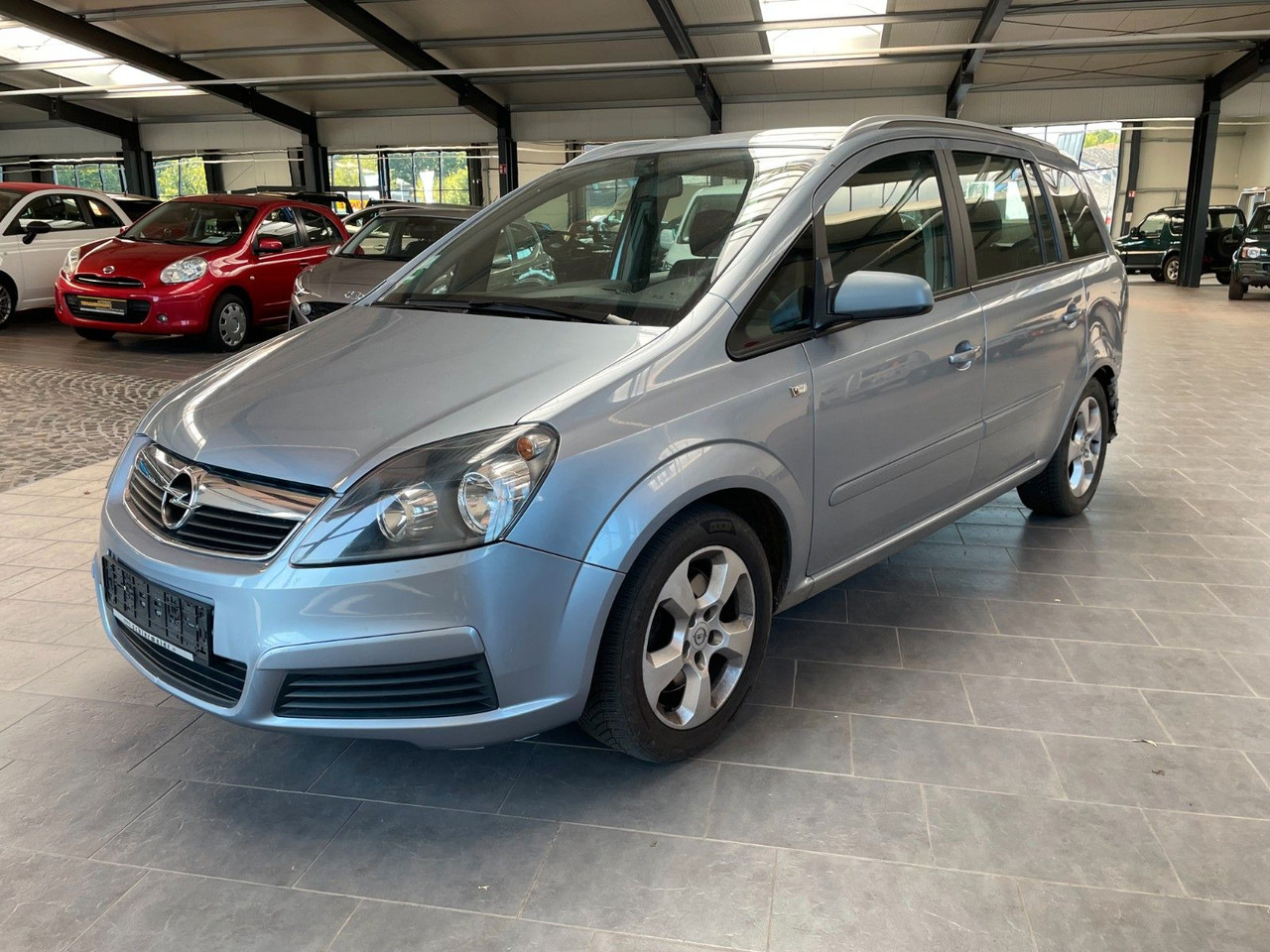 Opel Zafira B Edition - People carrier: picture 2 Opel Zafira B Edition - People carrier: picture 2