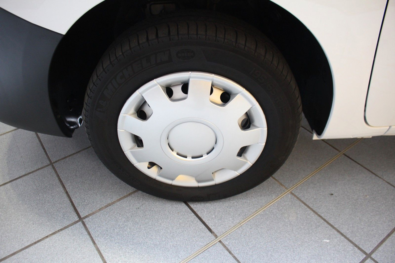 Renault Kangoo Rapid Maxi Extra Klima Bluetooth PDC - Small van: picture 5 Renault Kangoo Rapid Maxi Extra Klima Bluetooth PDC - Small van: picture 5