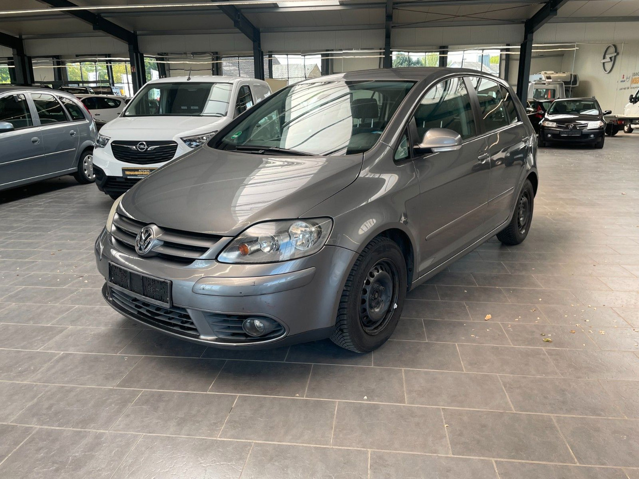 Volkswagen Golf Plus - People carrier: picture 2 Volkswagen Golf Plus - People carrier: picture 2