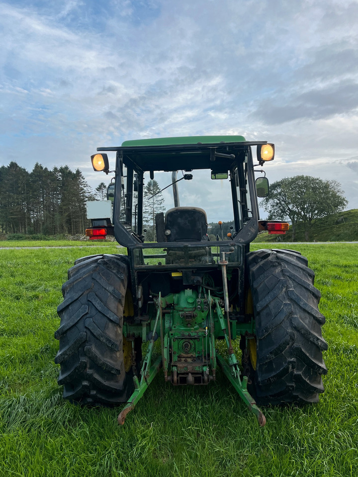 JOHN DEERE 1950 - Farm tractor: picture 3 JOHN DEERE 1950 - Farm tractor: picture 3