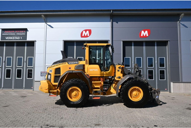 Volvo L90H - Wheel loader: picture 4 Volvo L90H - Wheel loader: picture 4