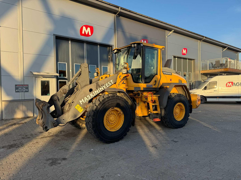 Volvo L90H Volvo L90H - Wheel loader: picture 2 Volvo L90H Volvo L90H - Wheel loader: picture 2
