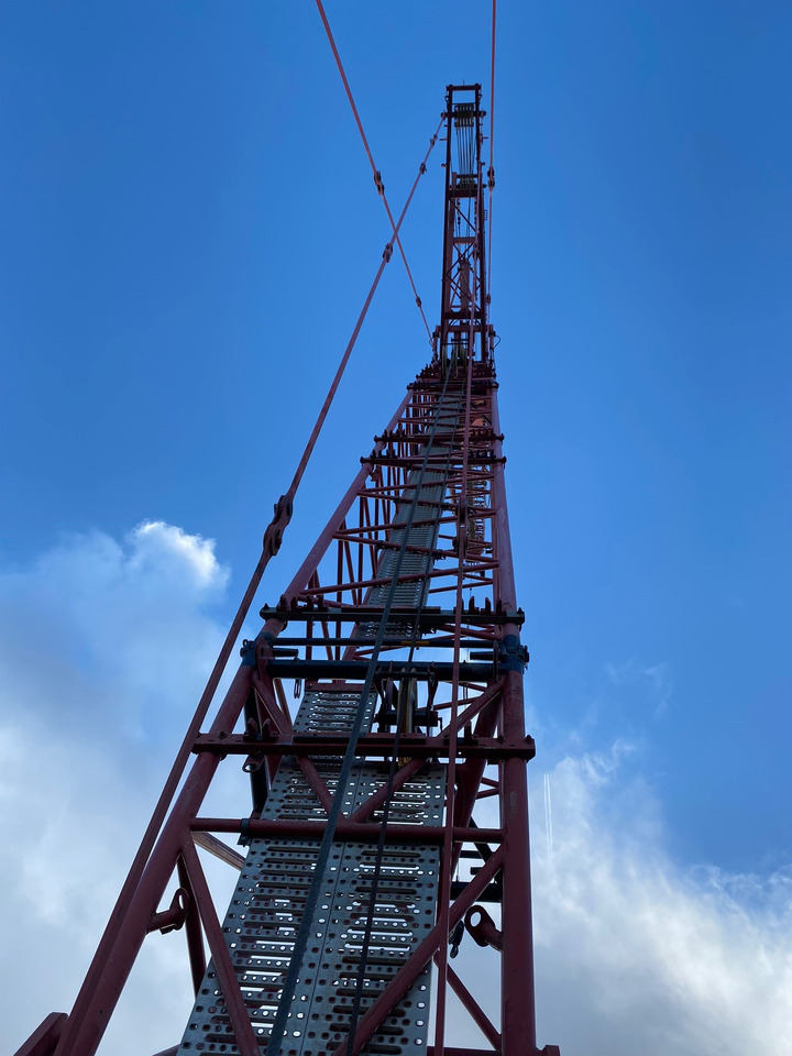 SENNEBOGEN 3300 - Crawler crane: picture 3 SENNEBOGEN 3300 - Crawler crane: picture 3