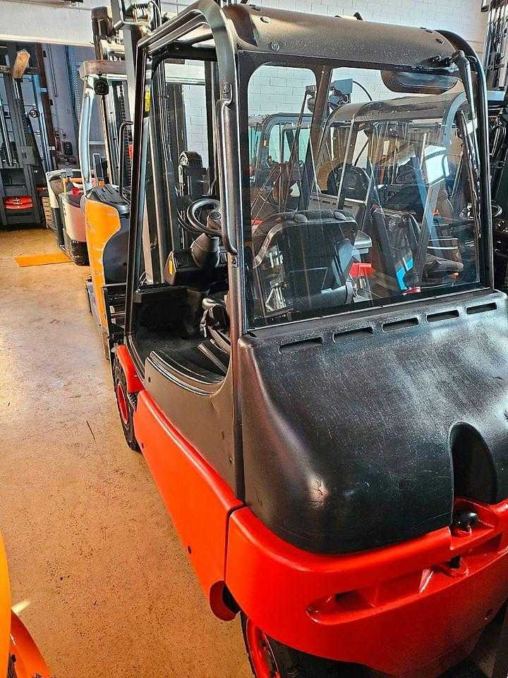 Linde E25 - Electric forklift: picture 4 Linde E25 - Electric forklift: picture 4