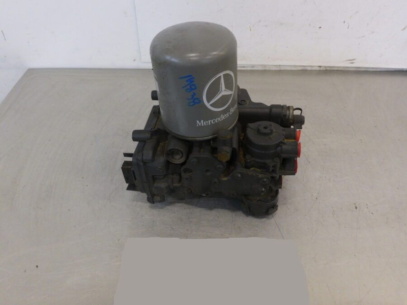 KNORR-BREMSE Actros MP4 - Brake parts: picture 1 KNORR-BREMSE Actros MP4 - Brake parts: picture 1