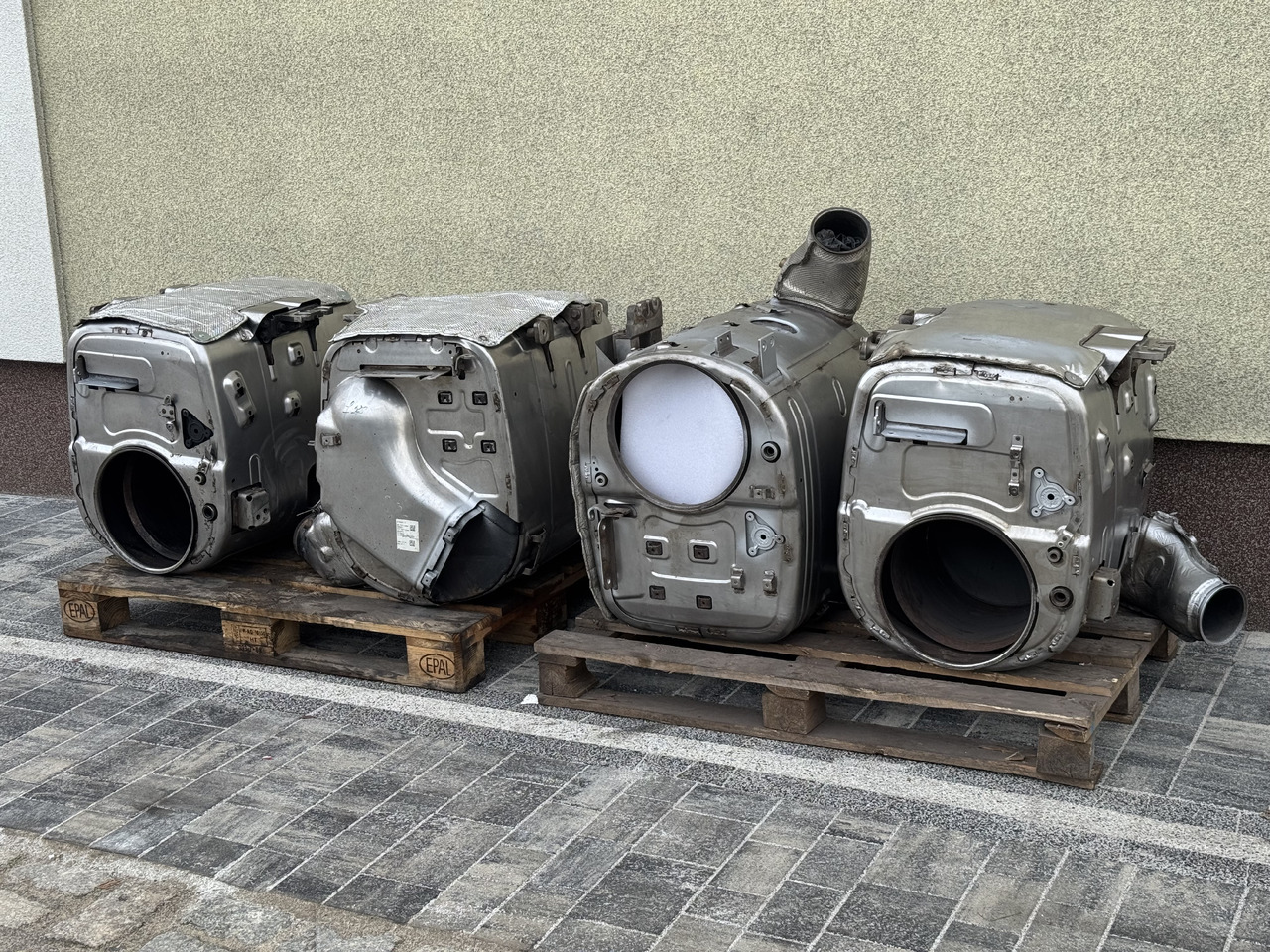 DAF XF 106 XG CF Efficient catalytic converters - Muffler/ Exhaust system for Truck: picture 3 DAF XF 106 XG CF Efficient catalytic converters - Muffler/ Exhaust system for Truck: picture 3