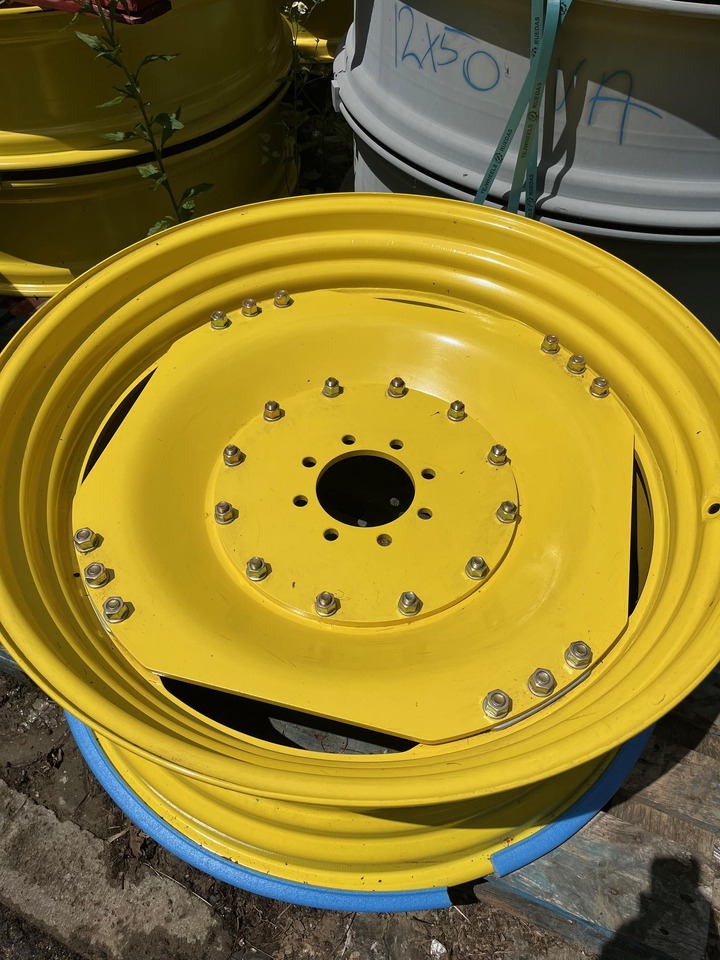 John Deere premium tillage wheel sets - Wheel and tire package for Agricultural machinery: picture 4 John Deere premium tillage wheel sets - Wheel and tire package for Agricultural machinery: picture 4