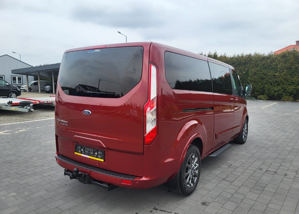 Ford Tourneo Custom Bezwypadkowy Serwisowany Automatik Tytanium X - Minibus, People carrier: picture 2 Ford Tourneo Custom Bezwypadkowy Serwisowany Automatik Tytanium X - Minibus, People carrier: picture 2