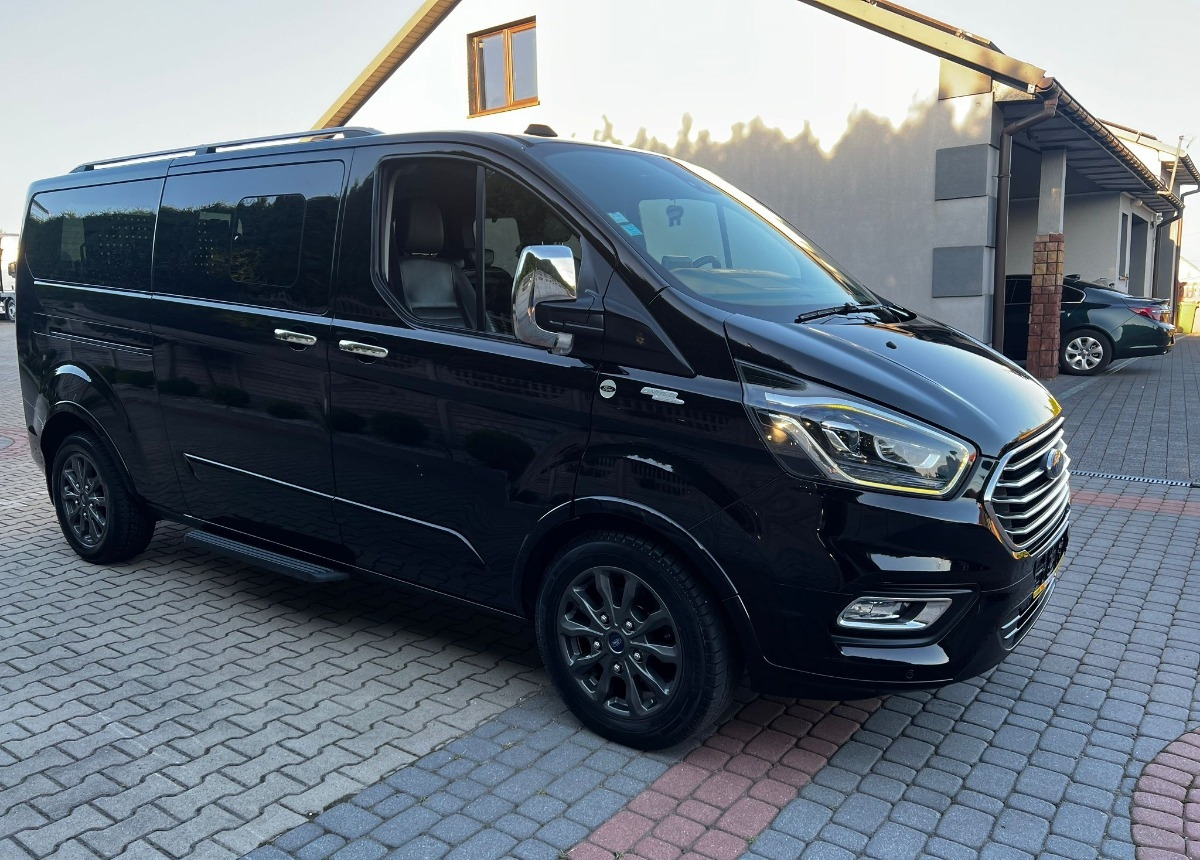 Ford Tourneo Custom Turneo Tytanium X specjalistyczny dla Inwalidów - Minibus, People carrier: picture 3 Ford Tourneo Custom Turneo Tytanium X specjalistyczny dla Inwalidów - Minibus, People carrier: picture 3