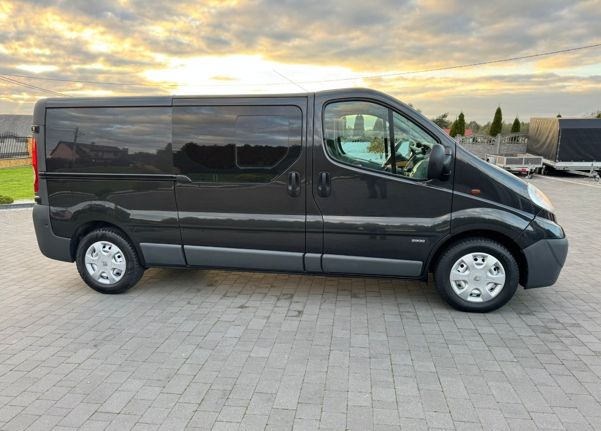 Opel Vivaro Doka Long 2.5 150 ps. L2 H1 - Crew cab van: picture 3 Opel Vivaro Doka Long 2.5 150 ps. L2 H1 - Crew cab van: picture 3