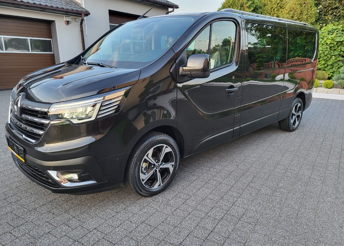 Renault Trafic Nowy Extra long 2.0 - Minibus, People carrier: picture 4 Renault Trafic Nowy Extra long 2.0 - Minibus, People carrier: picture 4