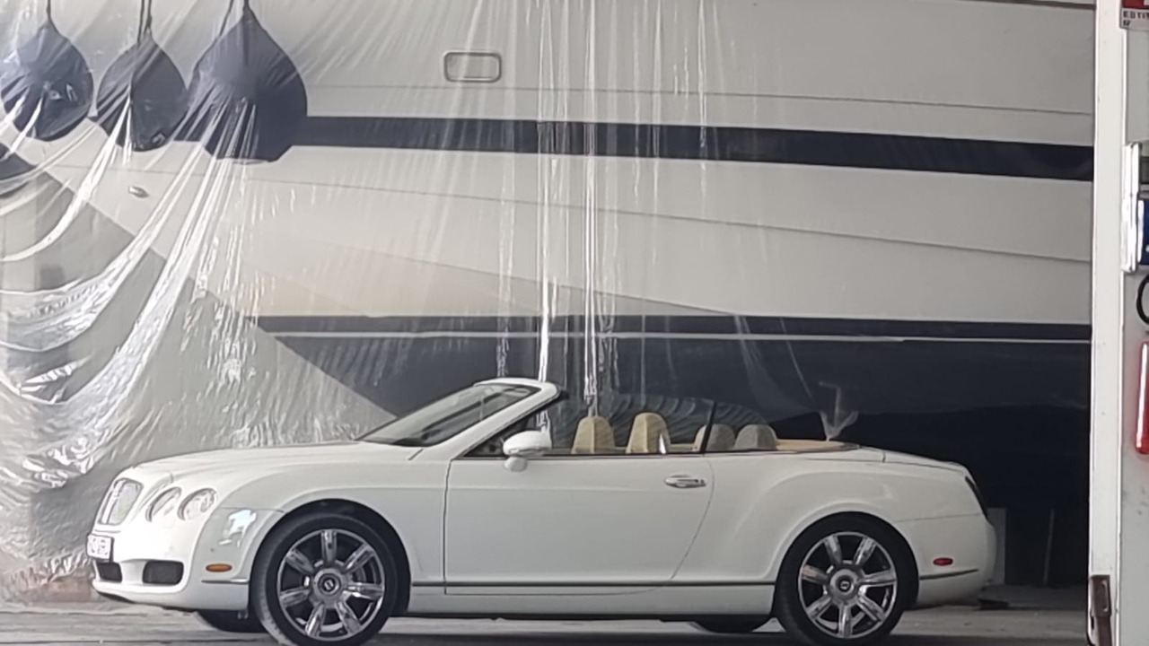 Car Bentley Continental GT Coupe Cabrio: picture 12