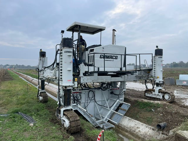 Gomaco Commander III - Asphalt machine: picture 4 Gomaco Commander III - Asphalt machine: picture 4