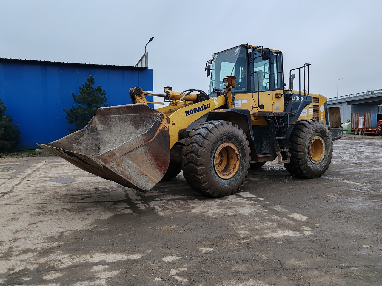 KOMATSU WA 380-S - Wheel loader: picture 4 KOMATSU WA 380-S - Wheel loader: picture 4