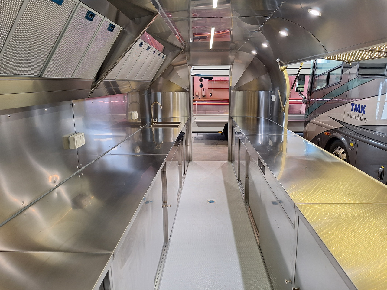 New Food trailer Deli Star Trailer American 6000 - EU Standards: picture 9