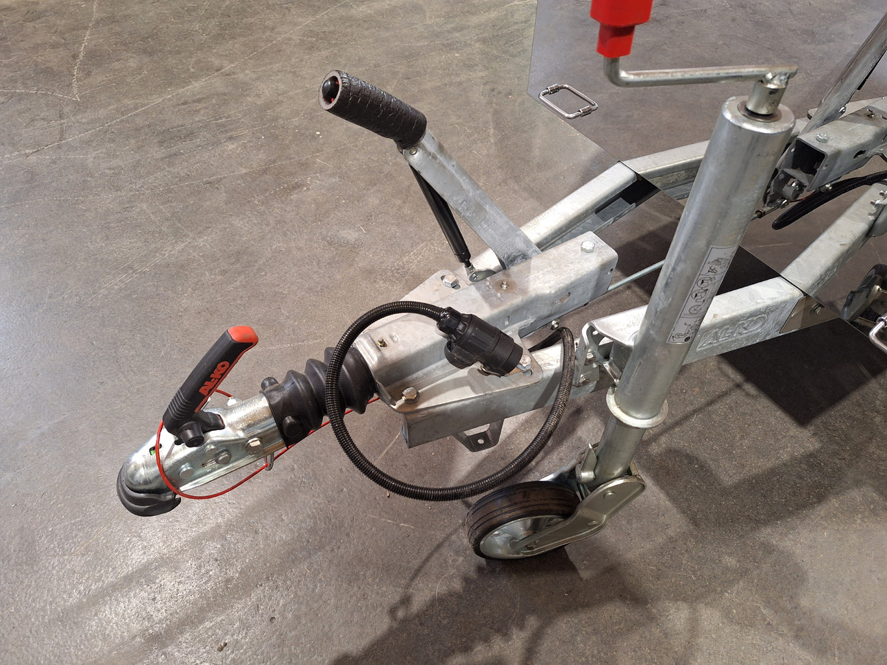 Deli Star Trailer Deli Promotion & General Sales 6000 - EU standards - Food trailer: picture 2 Deli Star Trailer Deli Promotion & General Sales 6000 - EU standards - Food trailer: picture 2