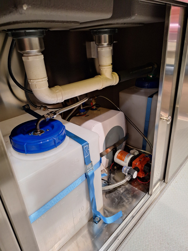 Deli Star Trailer Deli Street Food - Food trailer: picture 5 Deli Star Trailer Deli Street Food - Food trailer: picture 5