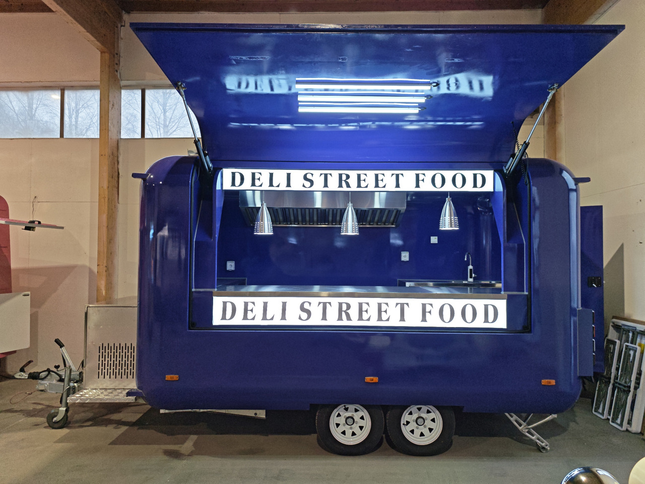 Deli Star Trailer Futura 4000 - EU standards - Food trailer: picture 5 Deli Star Trailer Futura 4000 - EU standards - Food trailer: picture 5