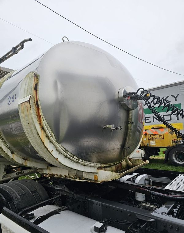 Inny ETA - Tanker semi-trailer: picture 5 Inny ETA - Tanker semi-trailer: picture 5