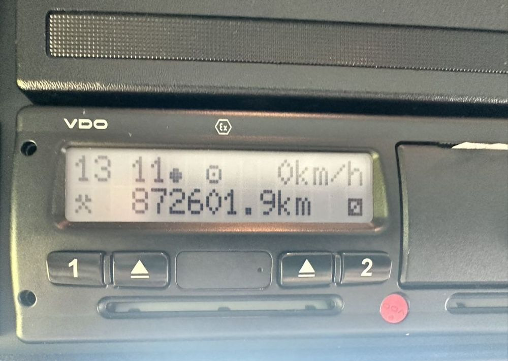 Tractor unit Renault T460: picture 9