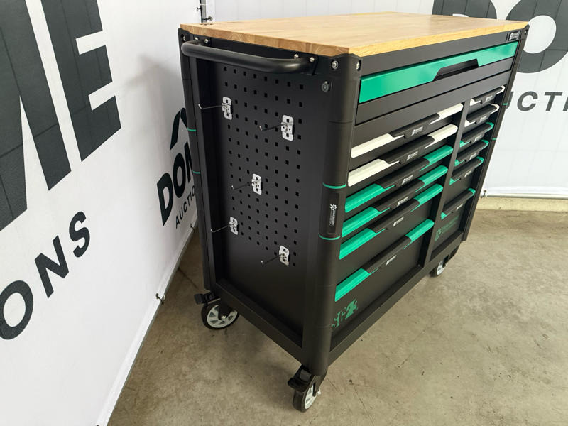 Onbekend - Garage equipment: picture 5 Onbekend - Garage equipment: picture 5