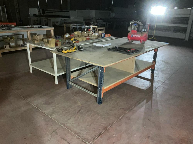 Onbekend - Garage equipment: picture 2 Onbekend - Garage equipment: picture 2