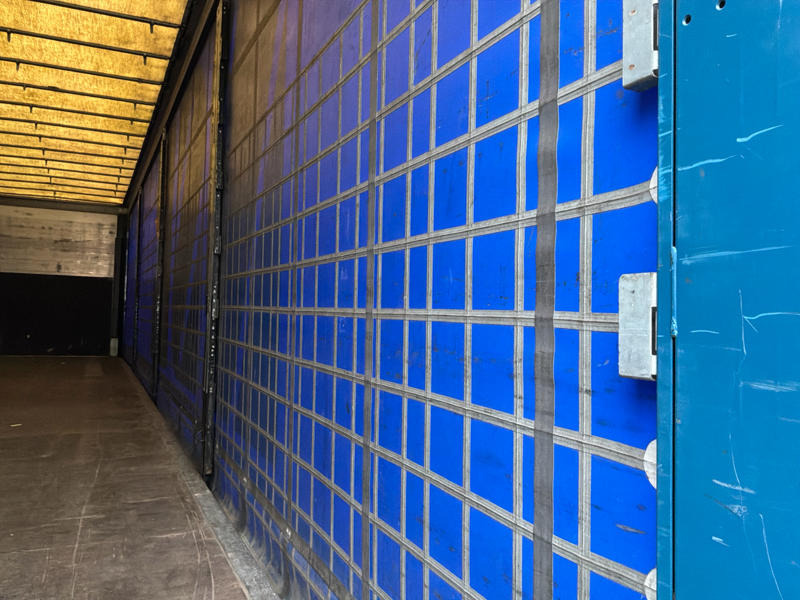 Chassis trailer Schmitz Cargobull SCB S3T: picture 12