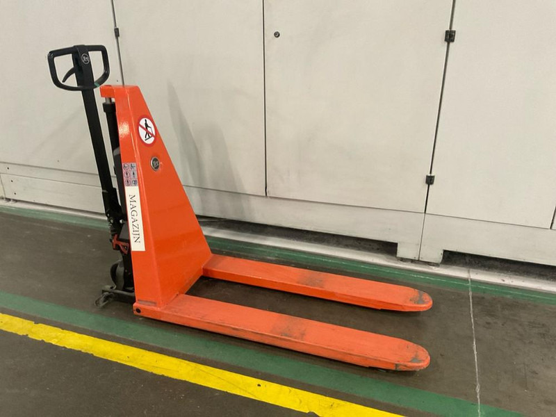 Toyota HHL 100 - Forklift: picture 1 Toyota HHL 100 - Forklift: picture 1