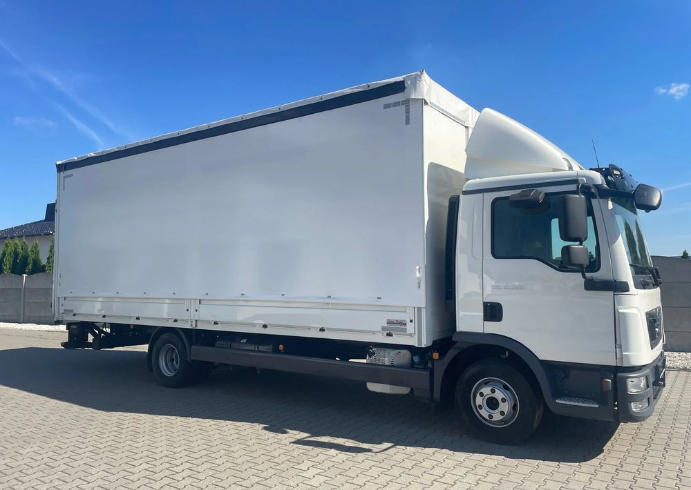 MAN TGL 12.220, Burtofirana! - Curtain side truck: picture 4 MAN TGL 12.220, Burtofirana! - Curtain side truck: picture 4