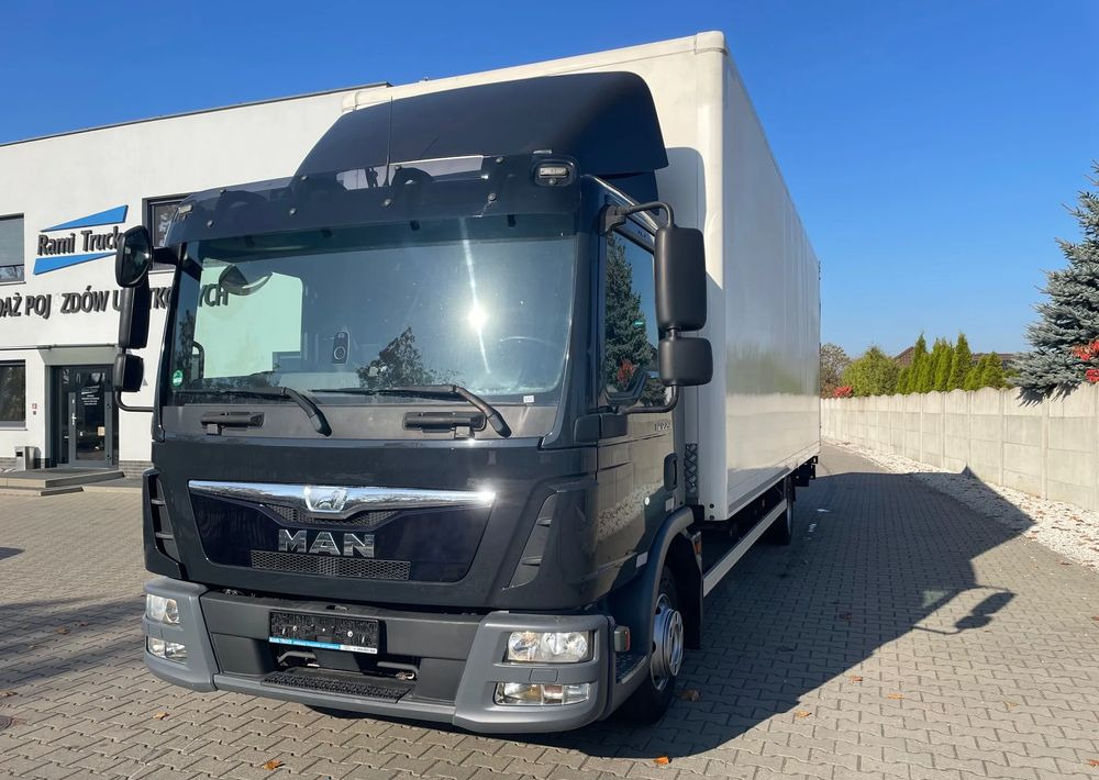 MAN TGL 12.250 - Box truck: picture 1 MAN TGL 12.250 - Box truck: picture 1