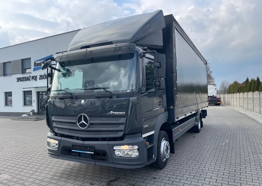 Mercedes-Benz 1218 - Curtain side truck: picture 2 Mercedes-Benz 1218 - Curtain side truck: picture 2