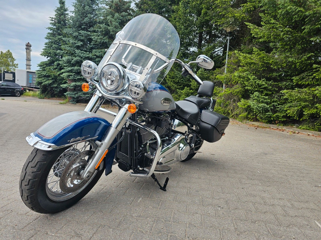 Harley-Davidson SOFTAIL Heritage Classic 114 nur 600km! Gepflegt - Motorcycle: picture 2 Harley-Davidson SOFTAIL Heritage Classic 114 nur 600km! Gepflegt - Motorcycle: picture 2