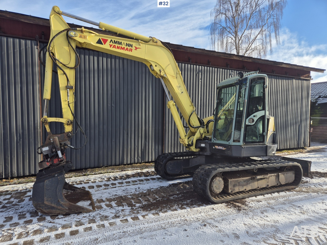 Yanmar SV100 - Crawler excavator: picture 1 Yanmar SV100 - Crawler excavator: picture 1