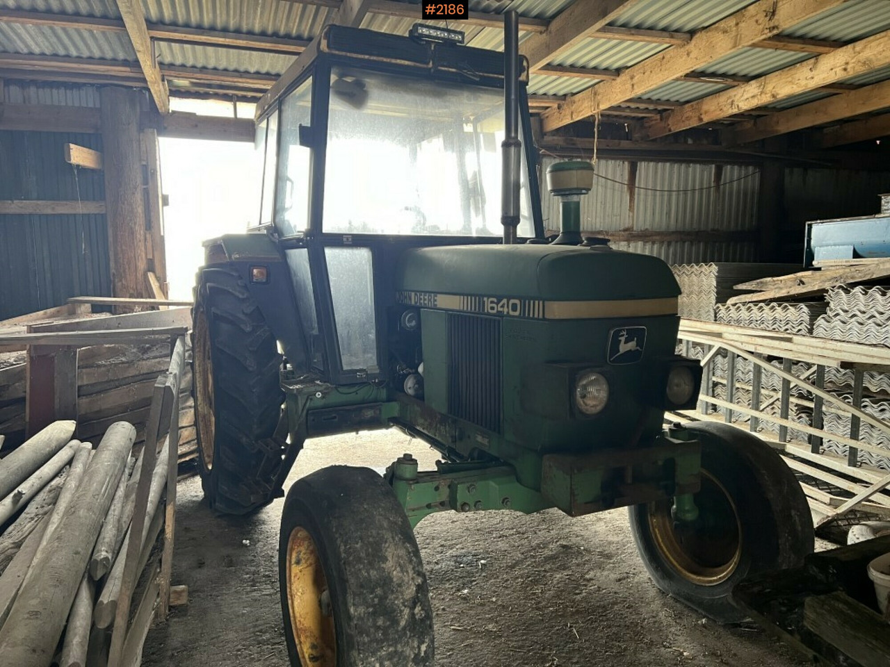 Tractor John Deere 1640 Hilo - Farm tractor: picture 4 Tractor John Deere 1640 Hilo - Farm tractor: picture 4